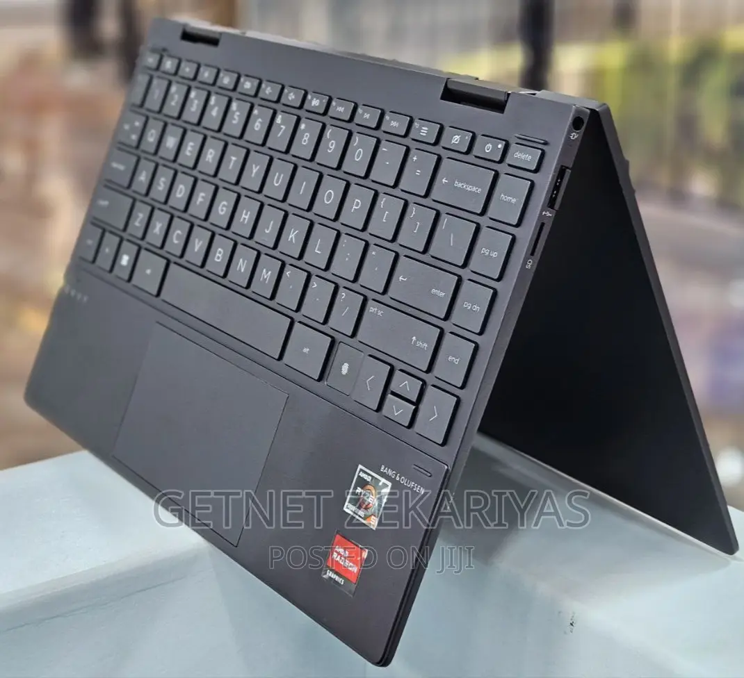 New Laptop HP Envy X360 8GB AMD Ryzen 5 SSD 512GB
