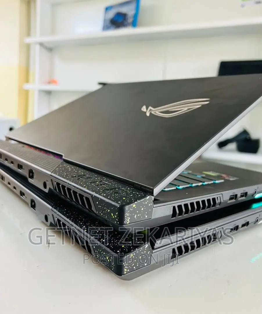 New Laptop Asus ROG Strix G15 16GB AMD Ryzen 7 SSD 1T