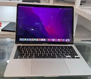 New Laptop Apple MacBook Pro 2020 8GB Intel Core I5 SSD 256GB