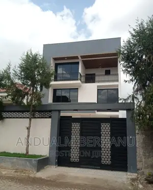 5bdrm Villa in Bole for sale