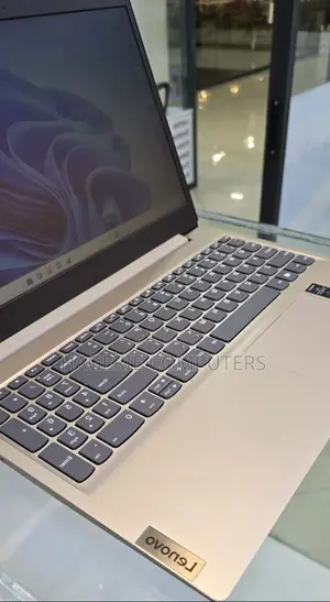 New Laptop Lenovo IdeaPad Z585 8GB Intel Core I3 SSD 512GB