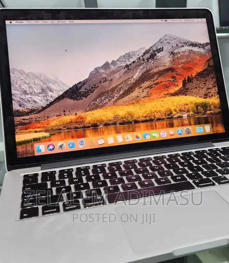 New Laptop Apple MacBook 2015 8GB Intel Core I5 SSD 256GB