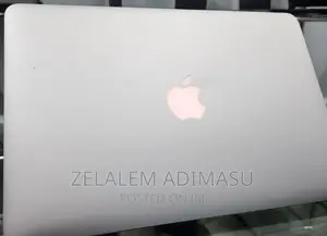 New Laptop Apple MacBook 2015 8GB Intel Core I5 SSD 256GB