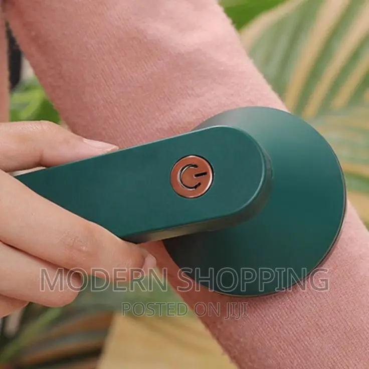 Rechargeable Clothes Lint Remover