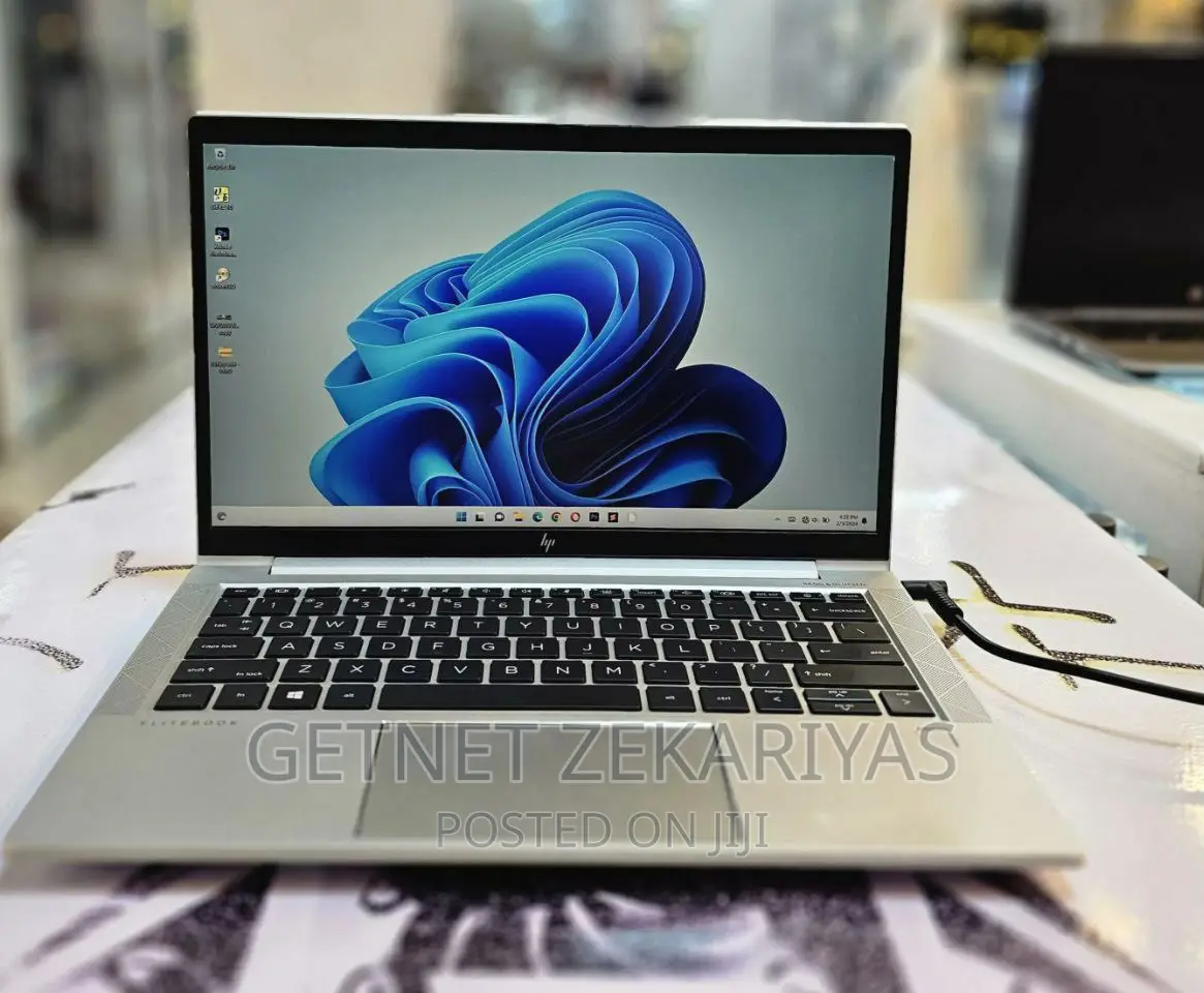 New Laptop HP EliteBook 830 8GB AMD Ryzen 7 SSD 512GB