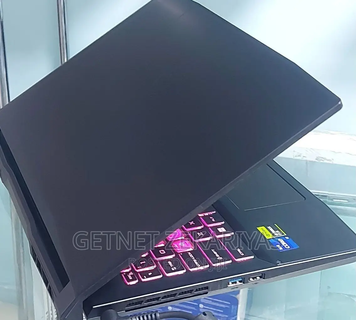 New Laptop MSI Katana 15 16GB Intel Core I7 SSD 1T