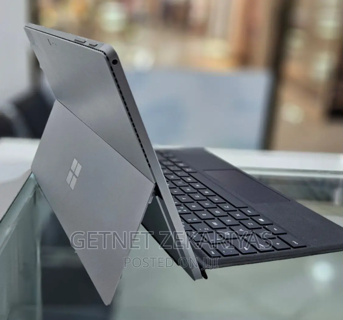 New Laptop Microsoft Surface Pro 4 8GB Intel Core I5 SSD 256GB