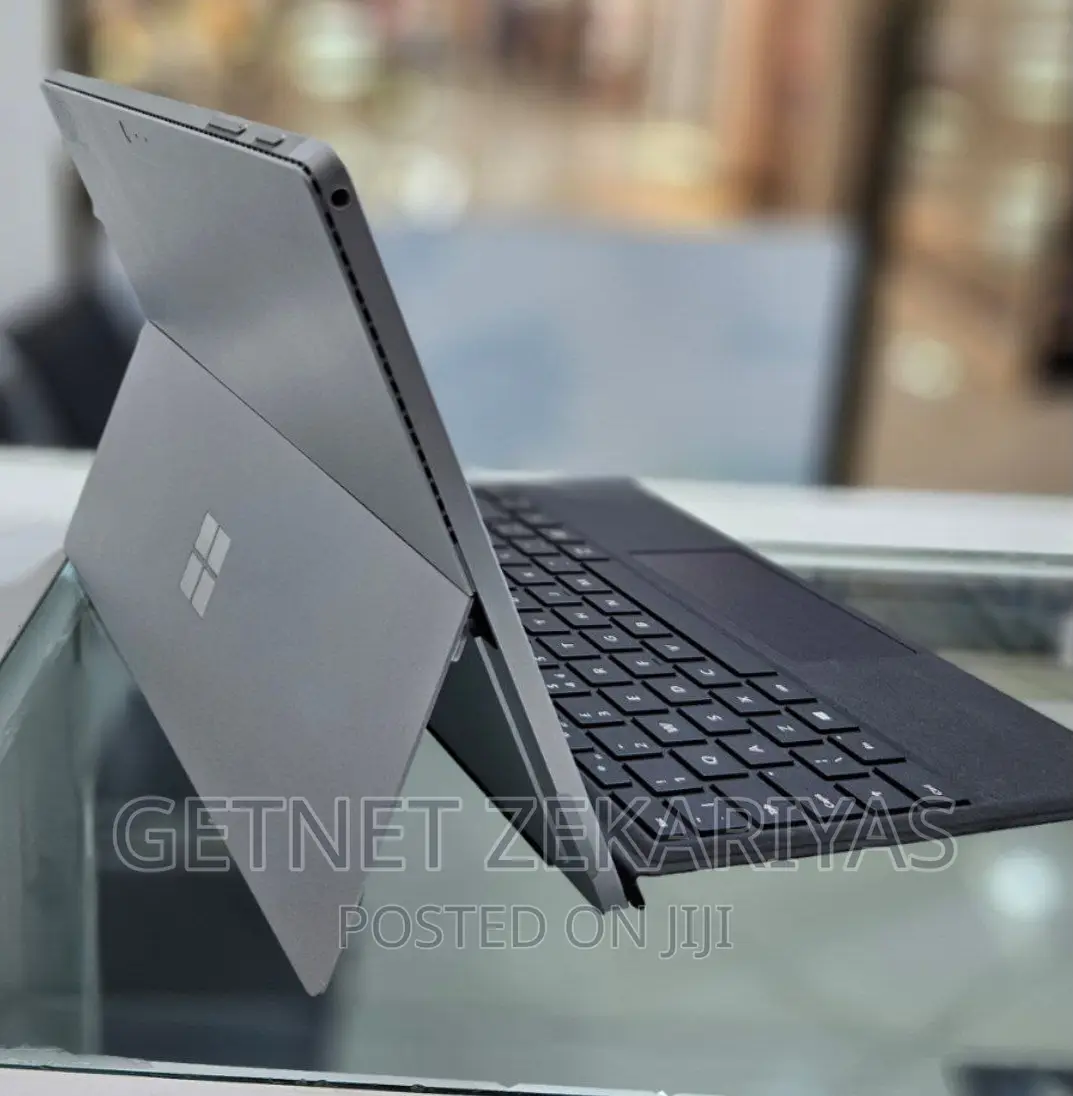 New Laptop Microsoft Surface Pro 4 8GB Intel Core I5 SSD 256GB