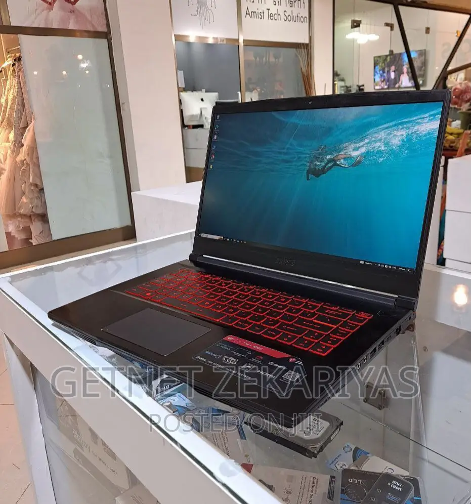 New Laptop MSI GF63 8GB Intel Core I5 SSD 512GB