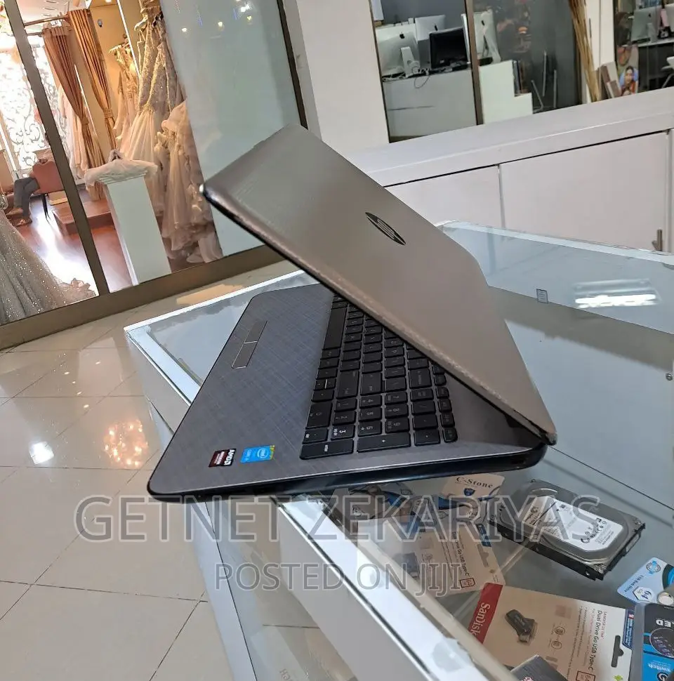 New Laptop HP Stream Notebook 8GB Intel Core I5 HDD 1T