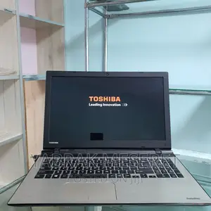 Laptop Toshiba Satellite C850 8GB Intel Core I5 HDD 1T