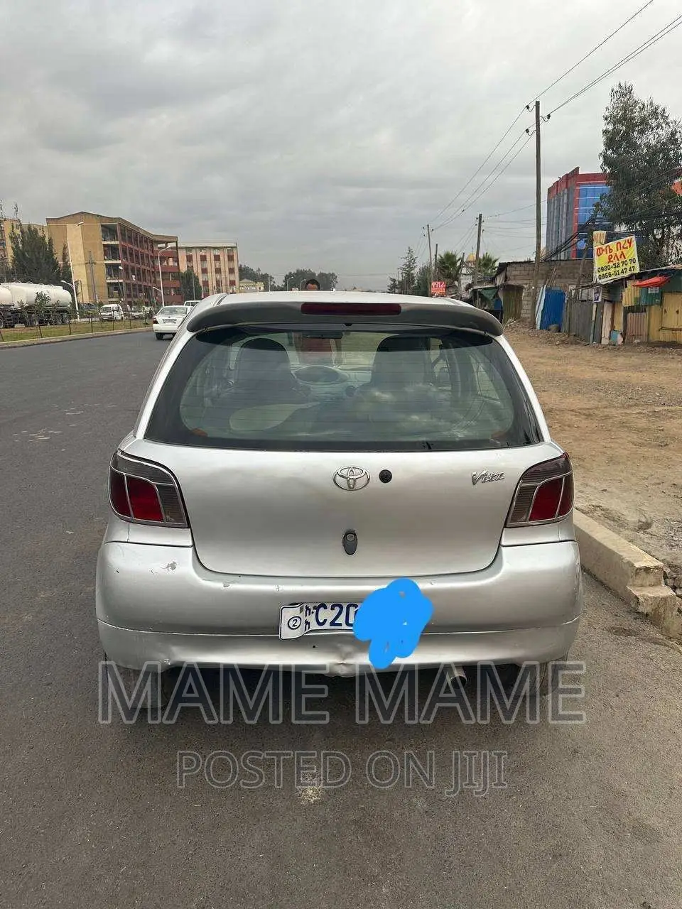 Toyota Vitz 2000 Silver