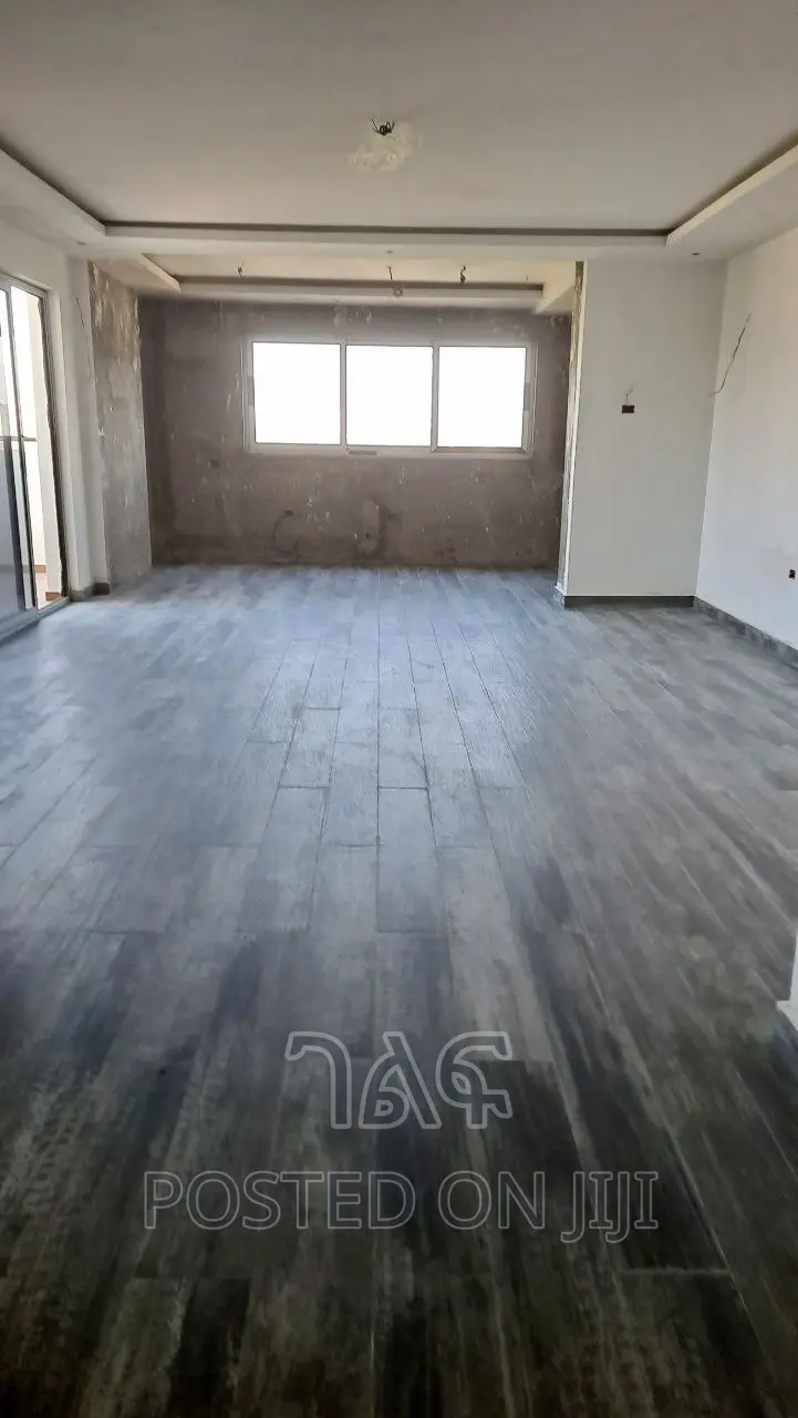 3bdrm Apartment in ላፍቶ ቅንጡ አፓርትመንት በቅናሽ, Nifas Silk-Lafto for sale