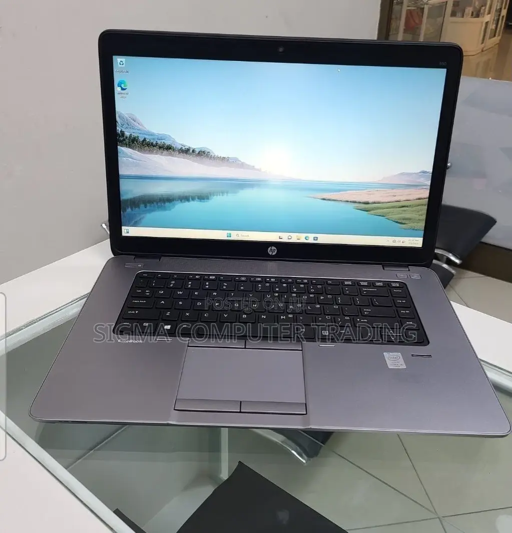 New Laptop HP EliteBook 850 8GB Intel Core I7 SSD 256GB