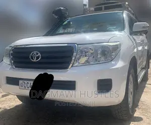 Toyota Land Cruiser 2013 White