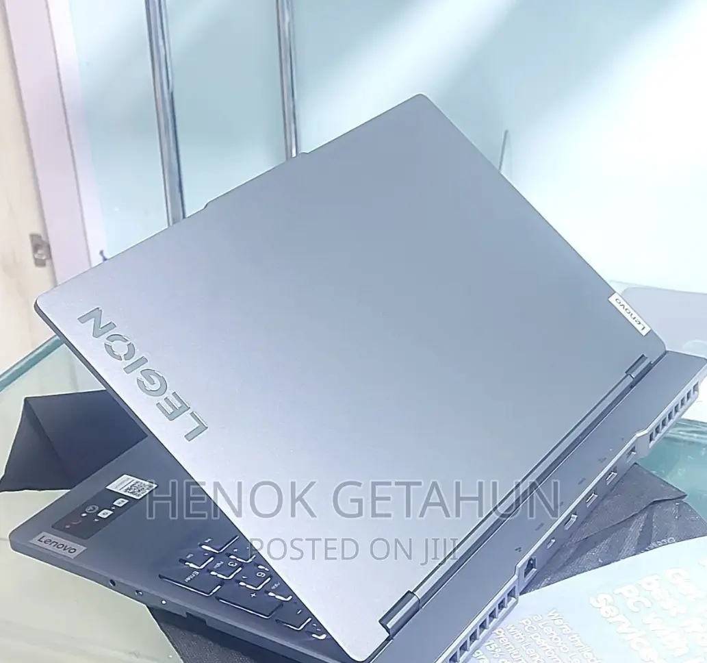 New Laptop Lenovo Legion 5 16GB AMD Ryzen 7 SSD 512GB