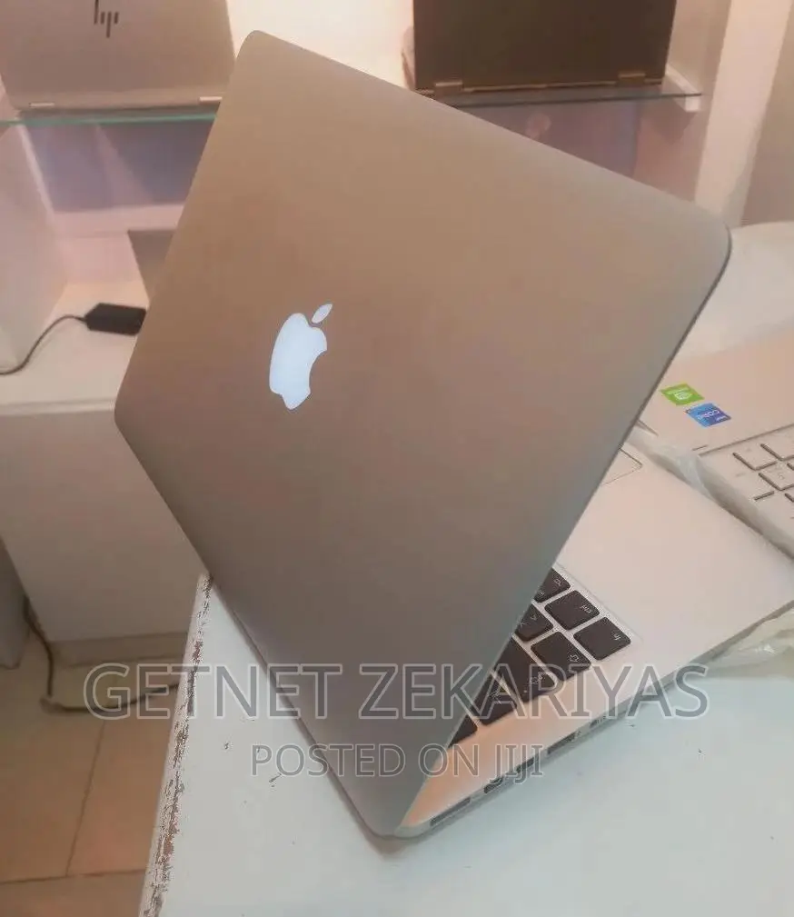 New Laptop Apple MacBook Pro 2015 16GB Intel Core i7 SSD 512GB