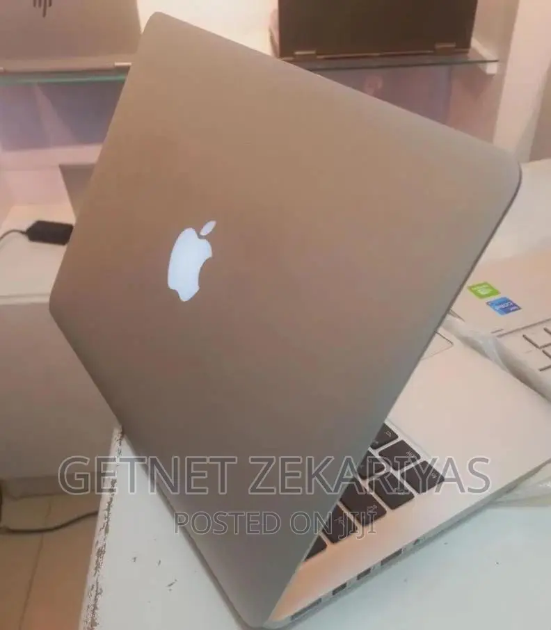 New Laptop Apple MacBook Pro 2015 16GB Intel Core i7 SSD 512GB