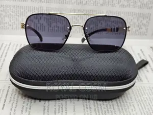 BURBERRY Shades for Her