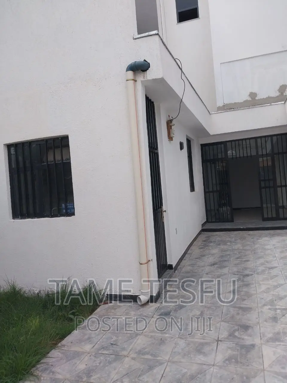 Furnished 4bdrm House in Hayat, Bole for sale