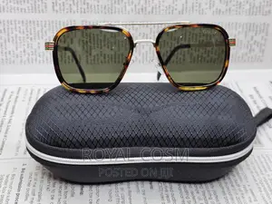 Photo - Gucci Unisex Glasses