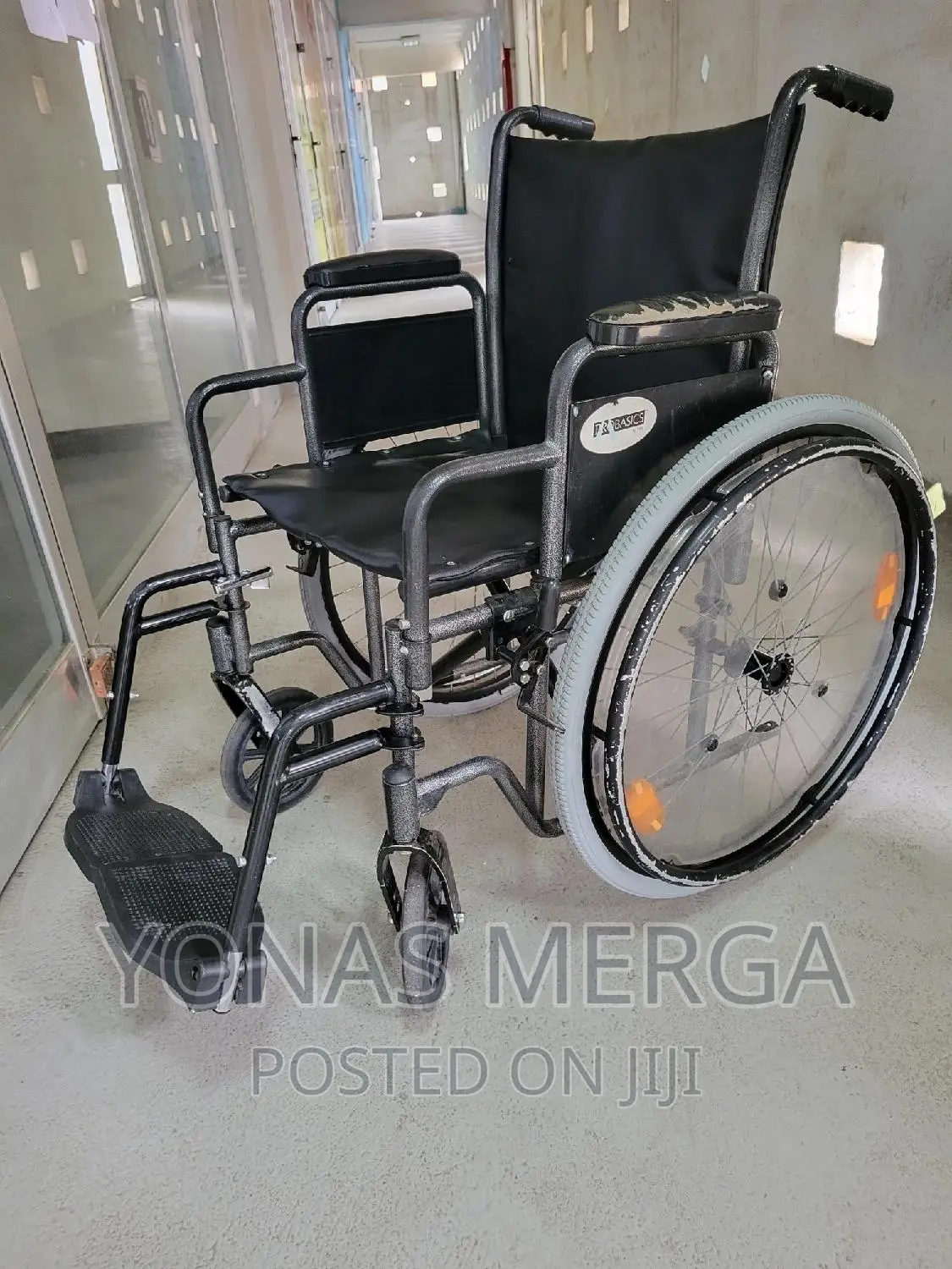 Slightly Used Xink-Wheelchairs
Folding Wheelchair Leisure