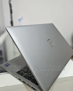 New Laptop Dell Latitude 5530 32GB Intel Core I7 SSD 256GB