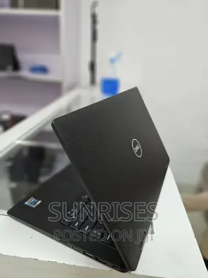 New Laptop Dell Latitude 5310 16GB Intel Core I7 SSD 256GB