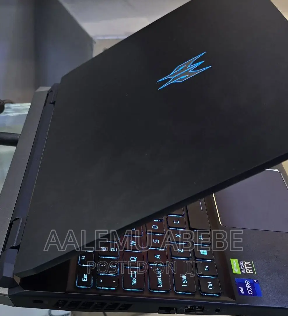 New Laptop Acer Predator Helios 300 16GB Intel Core I9 SSD 1T