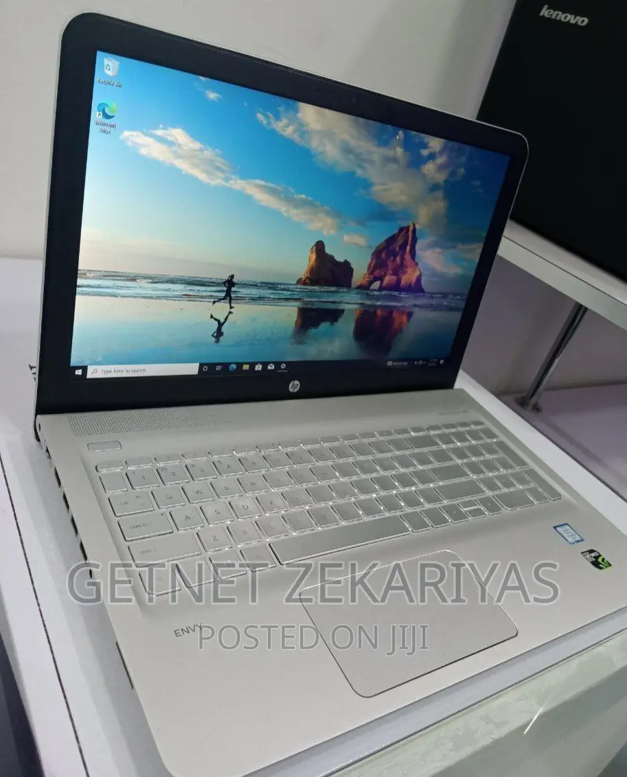 New Laptop HP Envy 14 8GB Intel Core I5 SSD 256GB