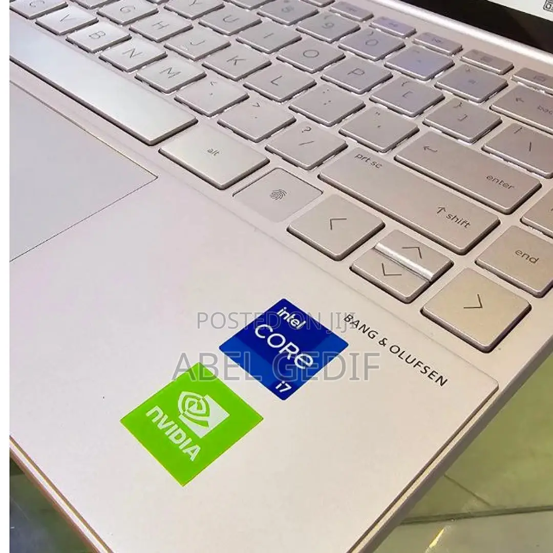 New Laptop HP Envy 13 16GB Intel Core I7 SSD 1T