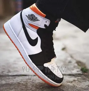 Photo - Original Nike Air Jordan 1 Hi ‘Orange Country’ Shoes