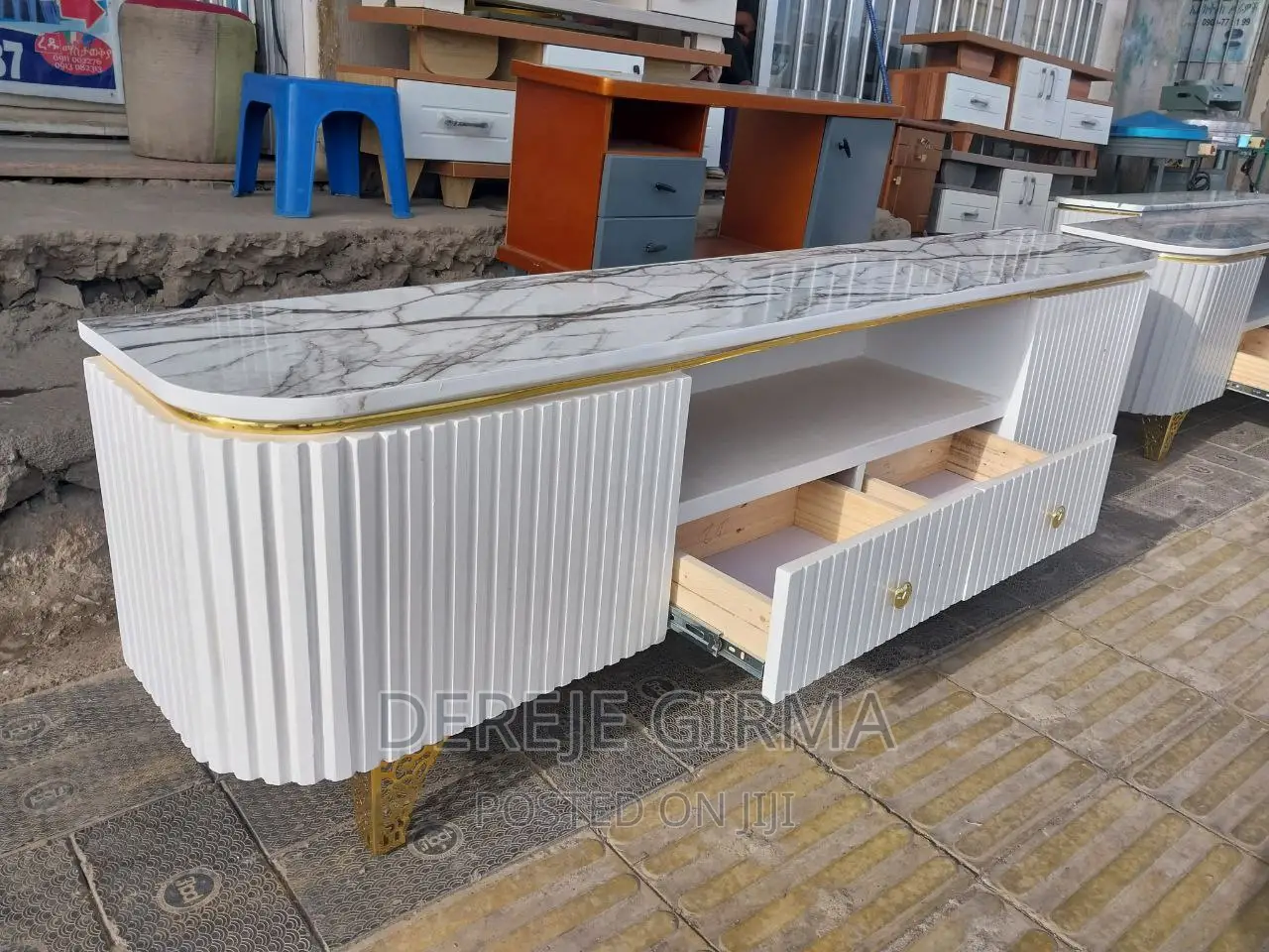 1,50cm UV Tv Stand