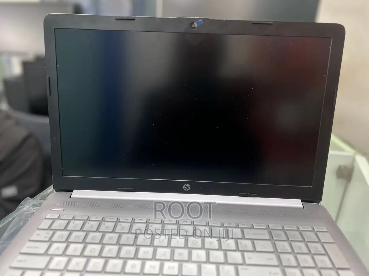 New Laptop HP 15-Da2933nia 8GB Intel Core I5 SSD 512GB