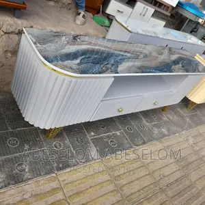 Photo - 1,50 Cm ቲቪ እስታንድ