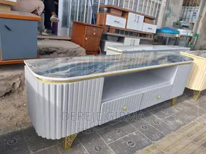 1,50cm UV Tv Stand
