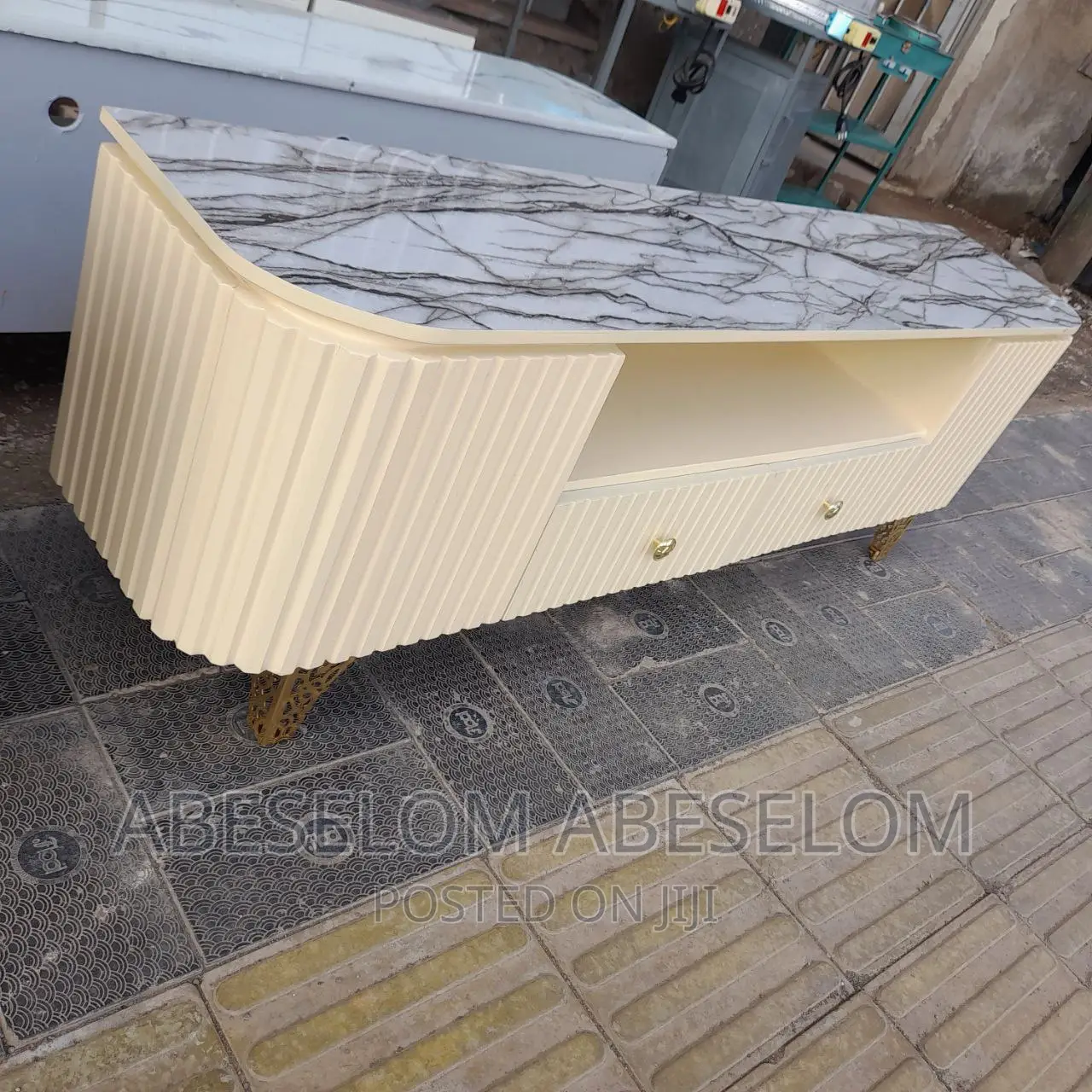 1,50 Cm ቲቪ እስታንድ