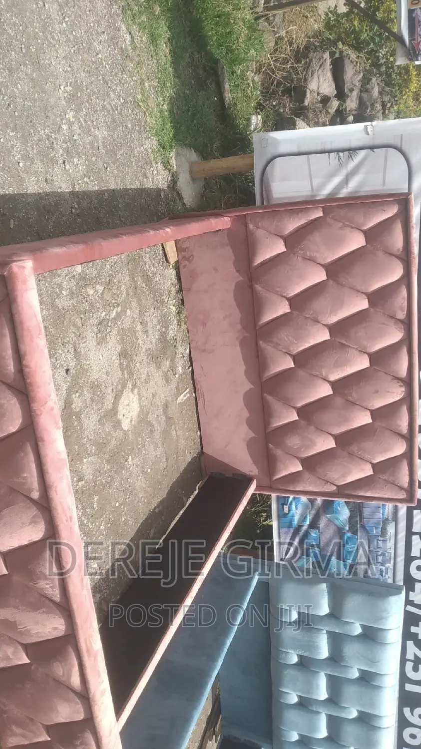 1,50cm ጨርቅ አልጋ