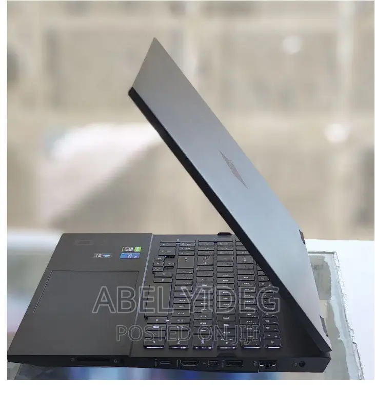 New Laptop HP Omen 15 16GB Intel Core I7 SSD 1T