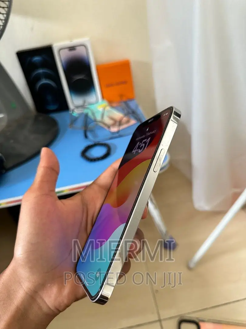 New Apple iPhone 12 Pro 256 GB White