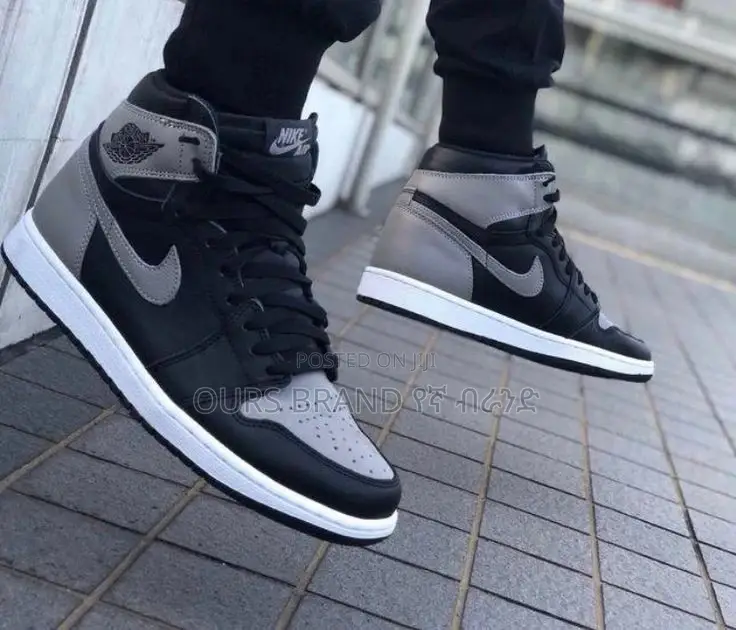 Premium Quality Air Jordan 1 Black and Whit