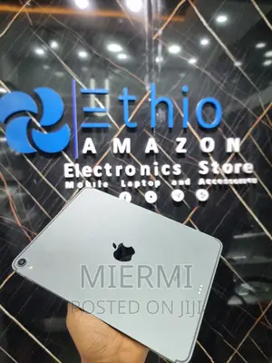 Photo - Apple iPad Pro 11 (2021) 64 GB Gray