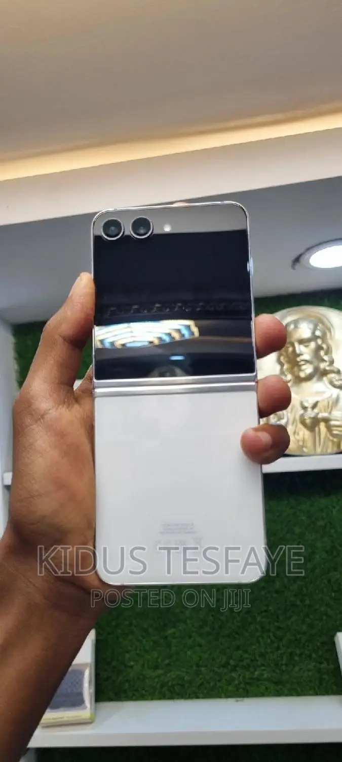 Samsung Galaxy Z Flip 5 256 GB