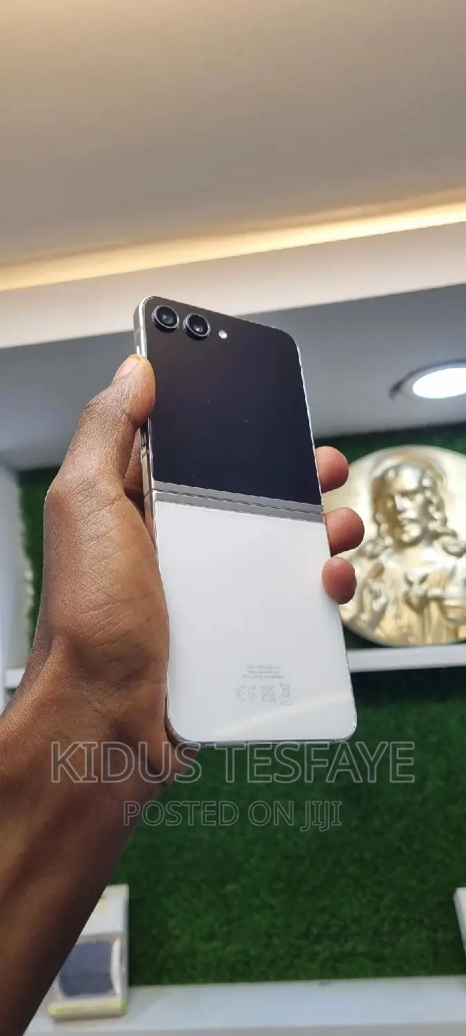 Samsung Galaxy Z Flip 5 256 GB