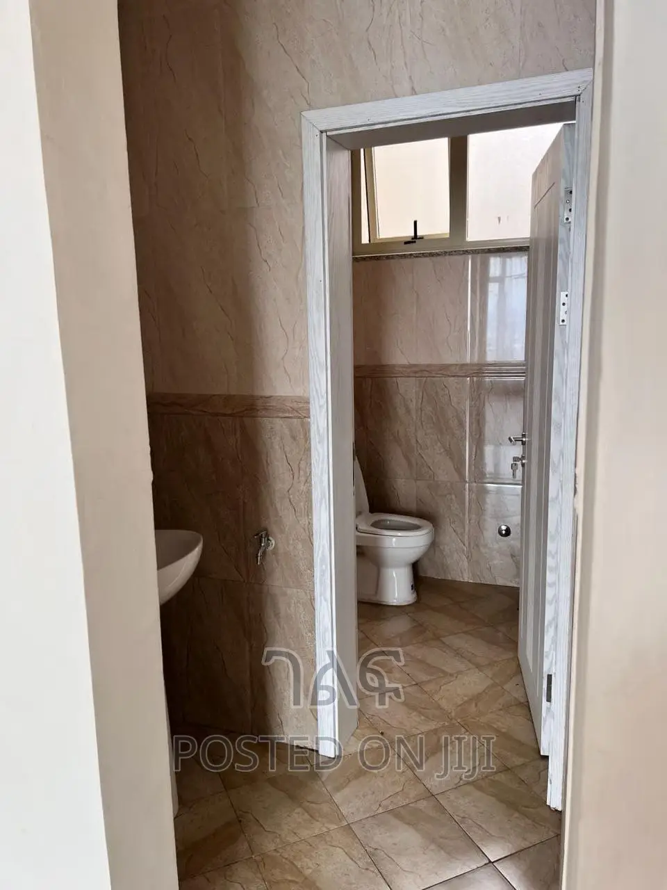 3bdrm Apartment in ለቡ በጣም ቅንጡ አፓርትመንት, Nifas Silk-Lafto for sale