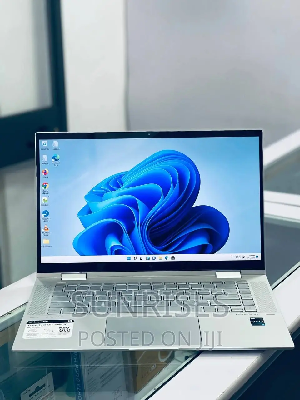 New Laptop HP Envy X360 8GB Intel Core I5 SSD 512GB