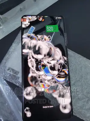 Photo - New Samsung Galaxy S20 Ultra 5G 128 GB Black