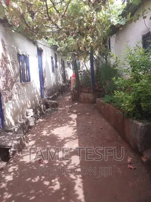 3bdrm House in Yeka Kollejii for sale