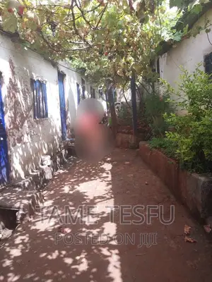 3bdrm House in Yeka Kollejii for sale