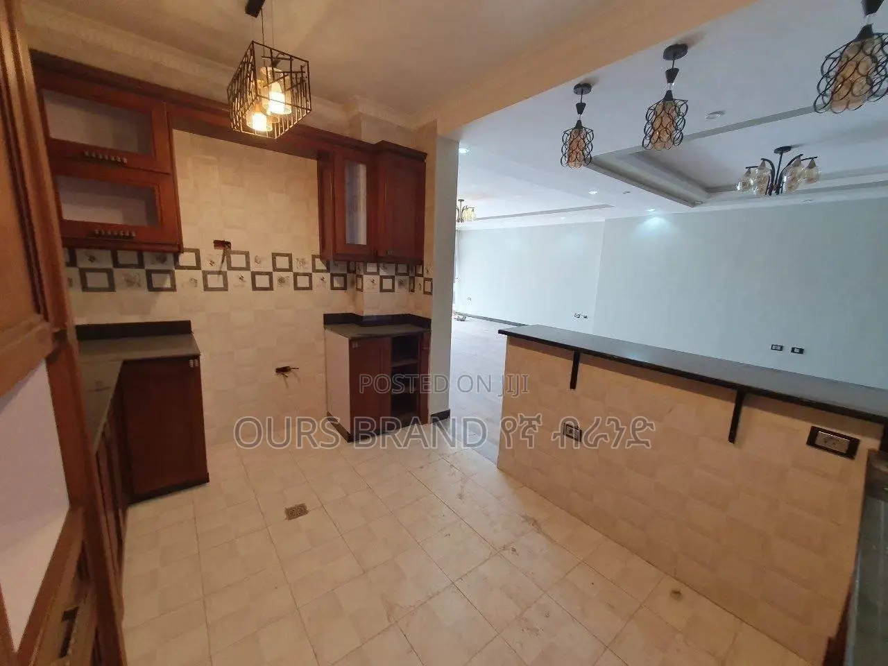 Furnished 3bdrm Apartment in Kirkos for sale